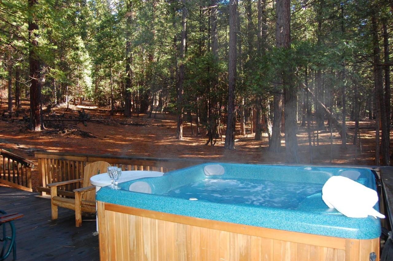 Bear Crossing Villa Wawona Exterior photo